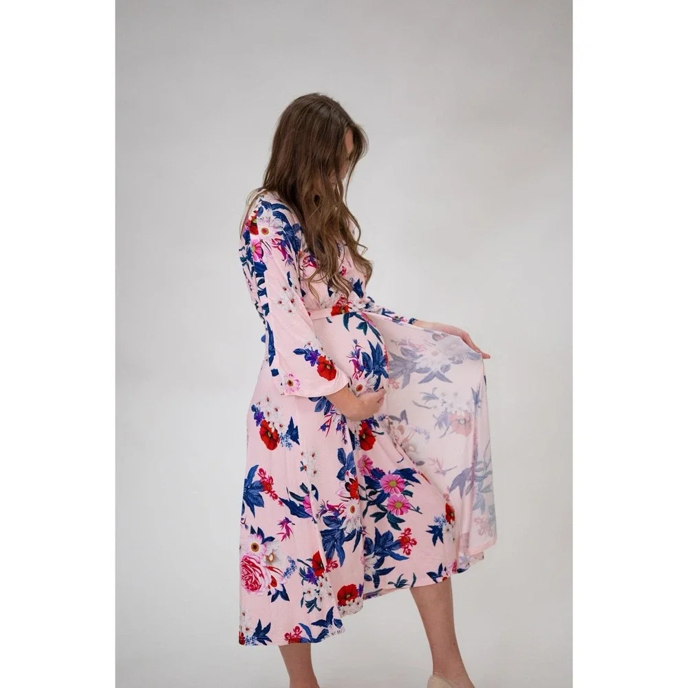 AMELIA LABOR & POSTPARTUM GOWN IN BLUSH FLORAL STANDARD SIZE